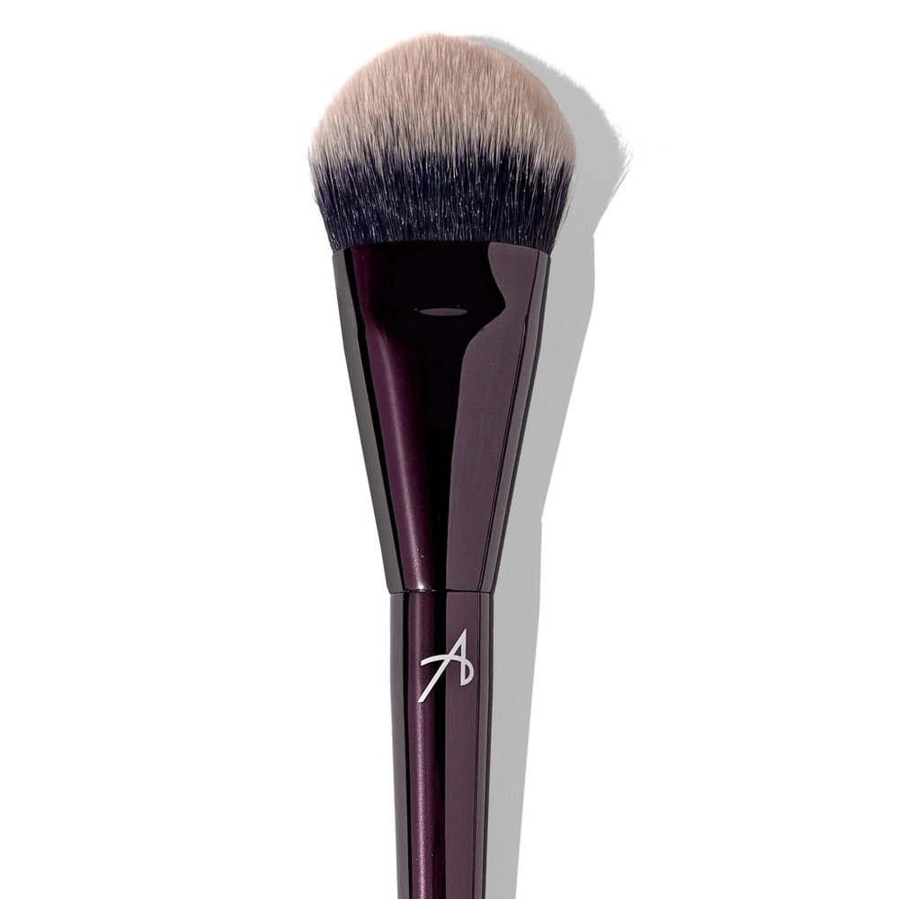 Anisa Beauty Cover & Set Brush